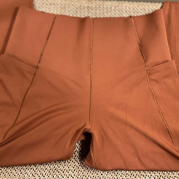 OFFLINE Rust Orange Leggings - Picture 1 of 3